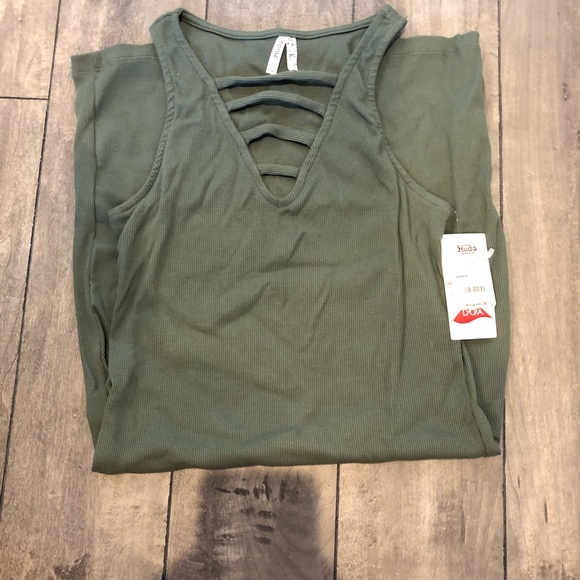 Olive green form fitting dress - Picture 2 of 2